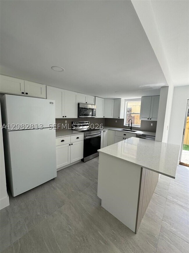Foto del edificio - 6628 SW 41st St
