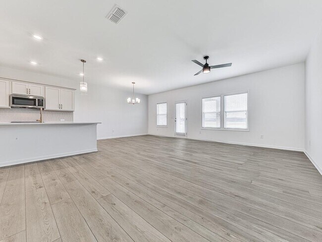 Foto del edificio - 611 Elwick Ln