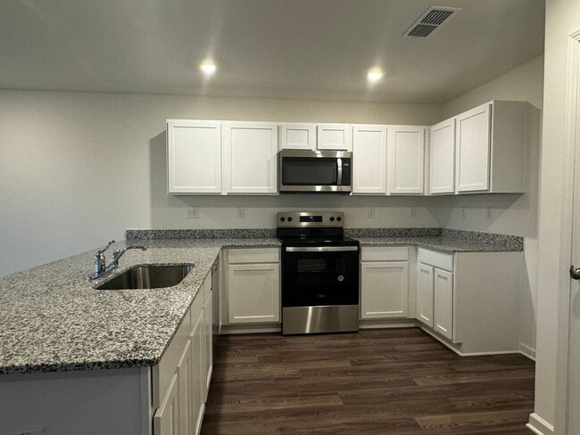Building Photo - Single Family Home-249 Isabella Way