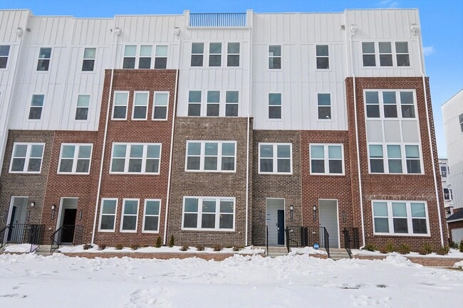 Building Photo - 20036 Coral Wind Ter