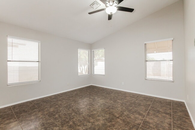 Building Photo - 7317 W Greer Ave