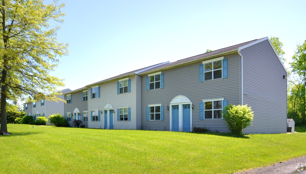 Foto del edificio - Swiss Garden Townhomes