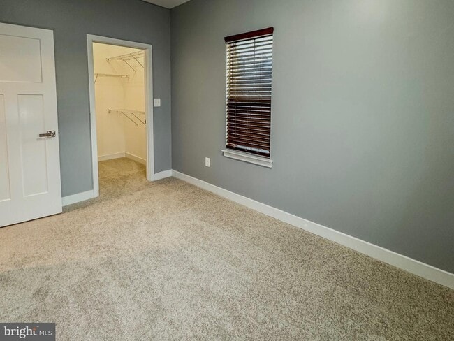 Foto del edificio - 601 Colindale St