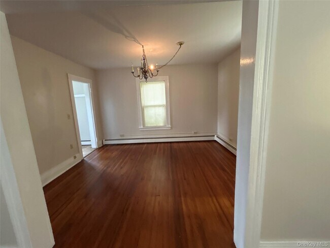 Foto del edificio - 5851 S Elm Ave