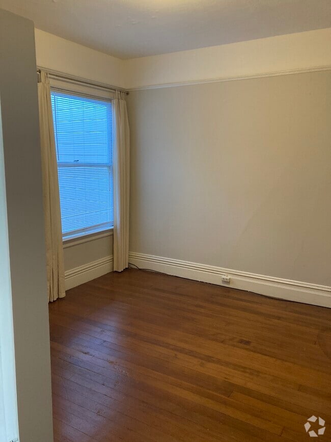 Fisherman's Wharf Apartments for Rent with Hardwood Floors San Francisco, CA 2 Rentals