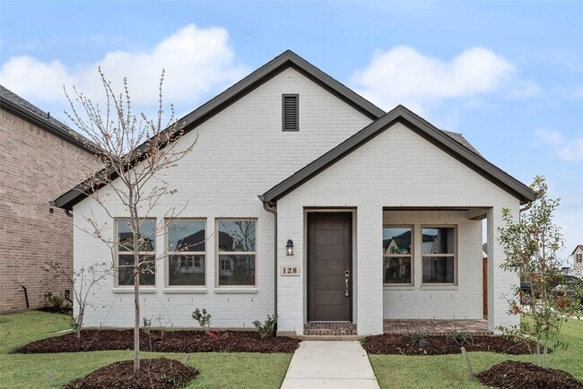 Building Photo - 128 N Sky Dr