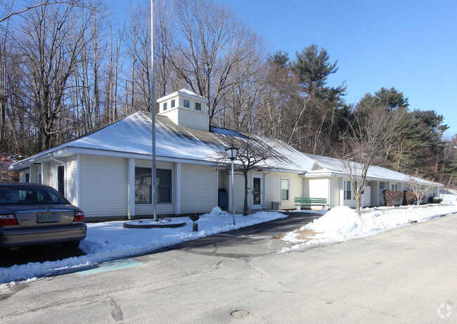 Building Photo - Mill Hollow Apartments