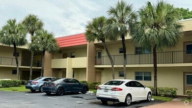 Building Photo - 2800 Fiore Way