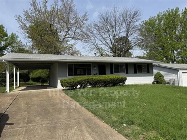 Foto del edificio - 1035 Bluefield Dr