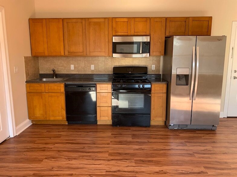 Photo - 528 47th Street Unit 2D