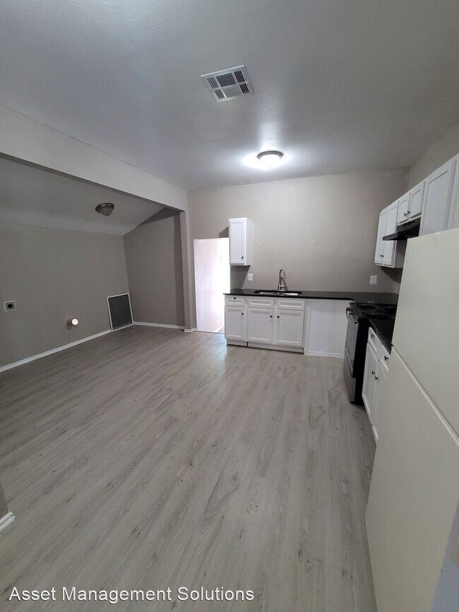 Building Photo - 4 br, 2 bath House - 6825 NW 30th