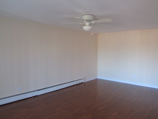 Foto del edificio - 940 E Old Willow Rd