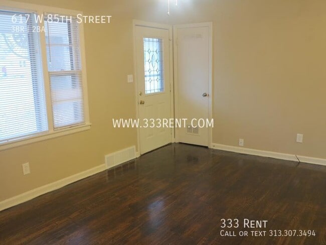Building Photo - 617 W 85th St