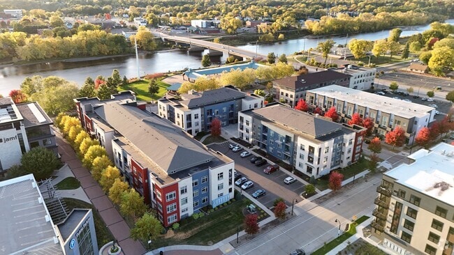 Building Photo - Riverfront Terrace