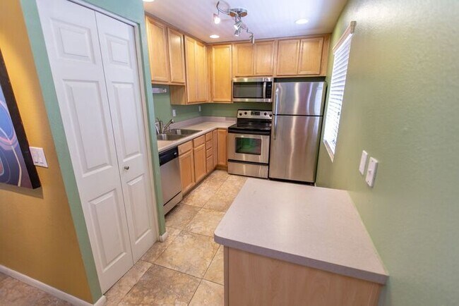 Building Photo - 4354 N 82nd St
