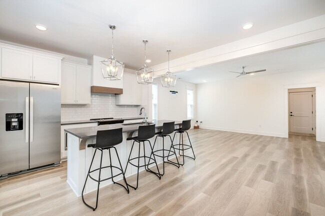 Foto del edificio - Stunning 4 Bedroom Home in Carothers Cross...