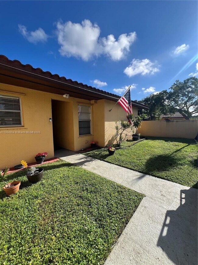 Building Photo - 14801 SW 87th Terrace