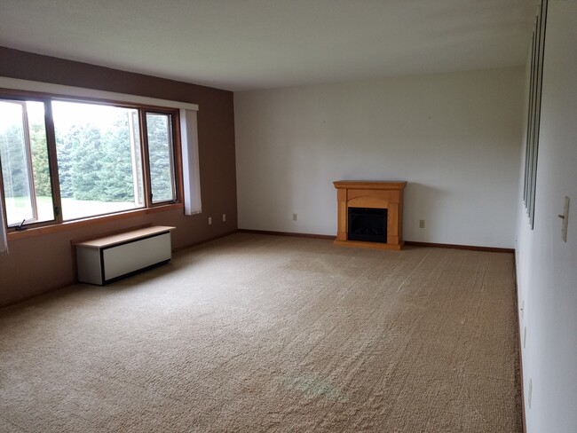 Building Photo - 2006 21 3/8 Street