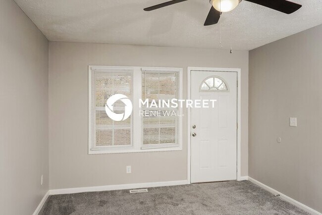 Foto del edificio - 3 Bedroom Pet-Friendly Home in LOUISVILLE, KY with Main Street Renewal