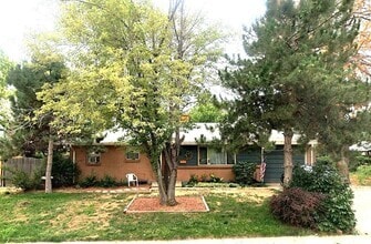 Building Photo - 884 W 97th Ave