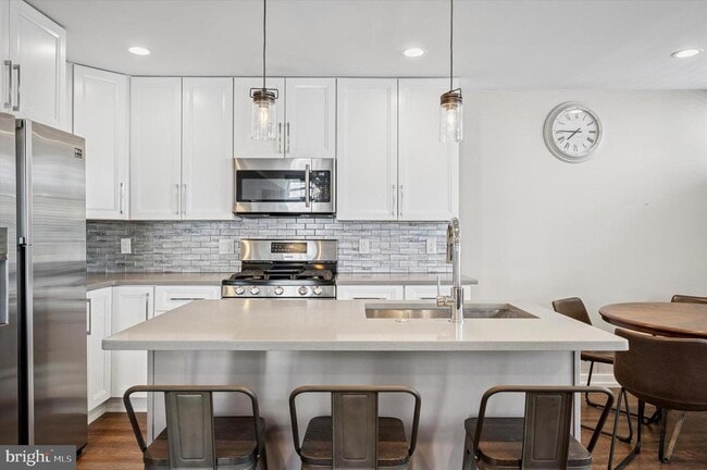 Building Photo - 769 N Uber St