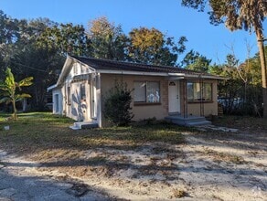 Building Photo - 6696 SE 110th St