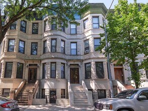 Building Photo - 116 W 118th St