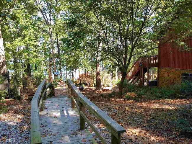 Foto del edificio - 901 Chandlers Ferry Rd