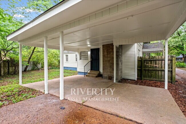 Foto del edificio - READY FOR MOVE IN, SECTION 8 WELCOMED!!!!!
