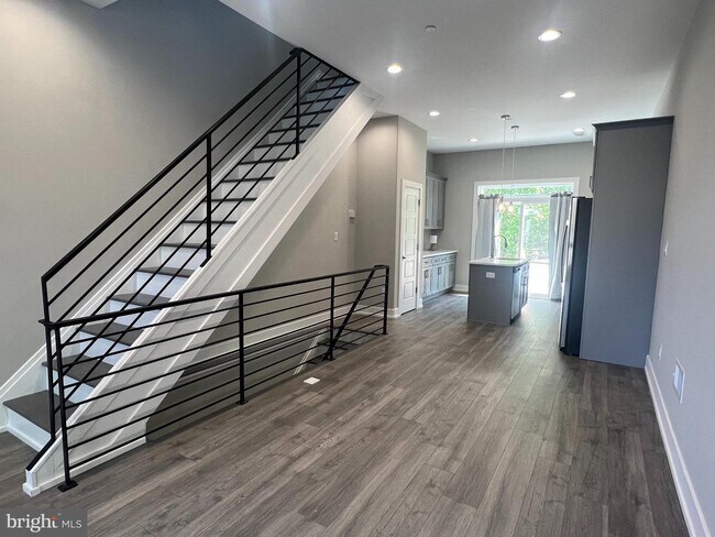 Foto del edificio - 1435 Hanson St