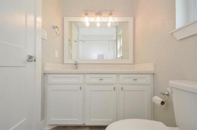 Foto del edificio - 6313 Bowers St