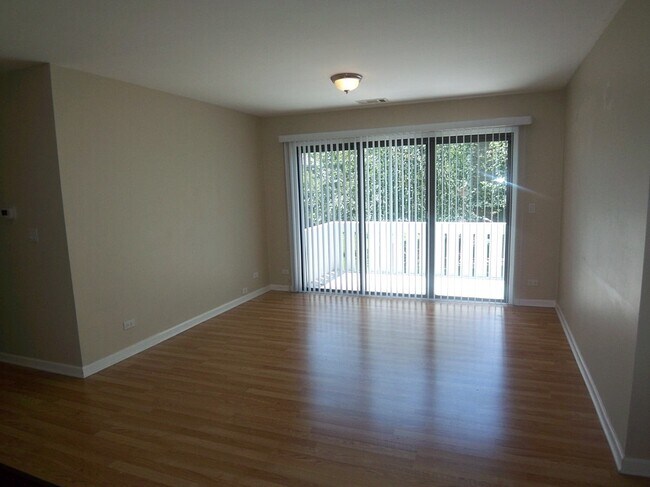Foto del edificio - 314 Wildberry Ct