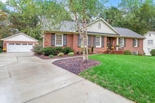 Building Photo - 3801 Ashton Dr