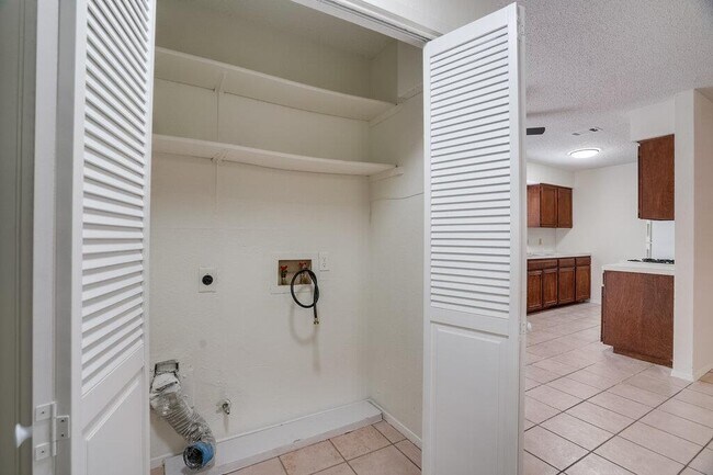 Foto del edificio - 10310 Little Pebble Dr