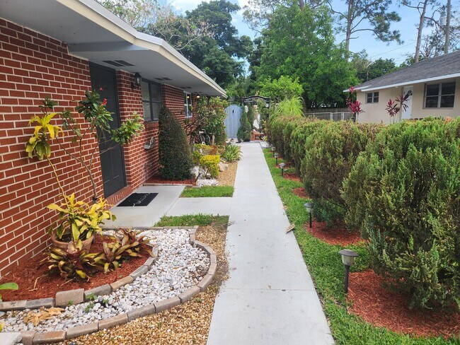 Foto del edificio - 452 Martin Ave