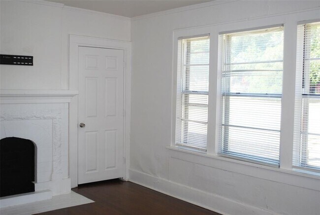 Foto del edificio - 2426 NW 11th St