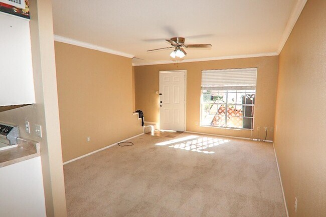 Foto del edificio - 8648 Glen Meadow Ln
