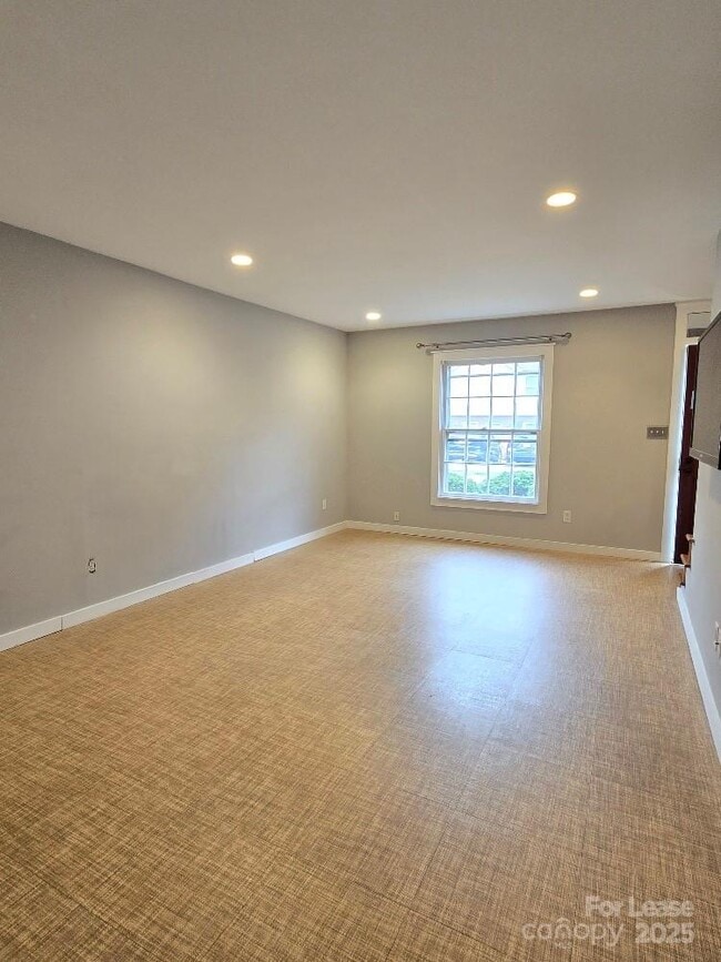 Foto del edificio - 3722 Park Rd