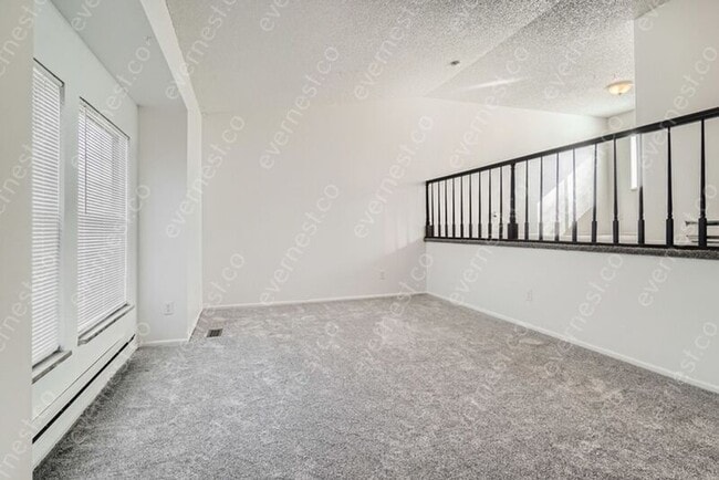 Building Photo - 2272 S Dearborn St