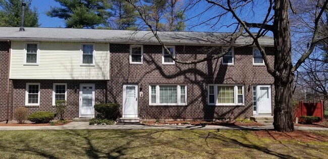 Foto del edificio - 83 Oakridge Dr