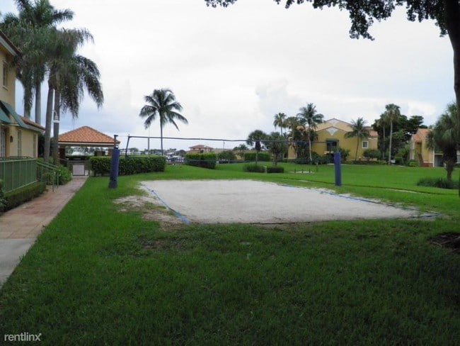 Building Photo - 127 Yacht Club Way