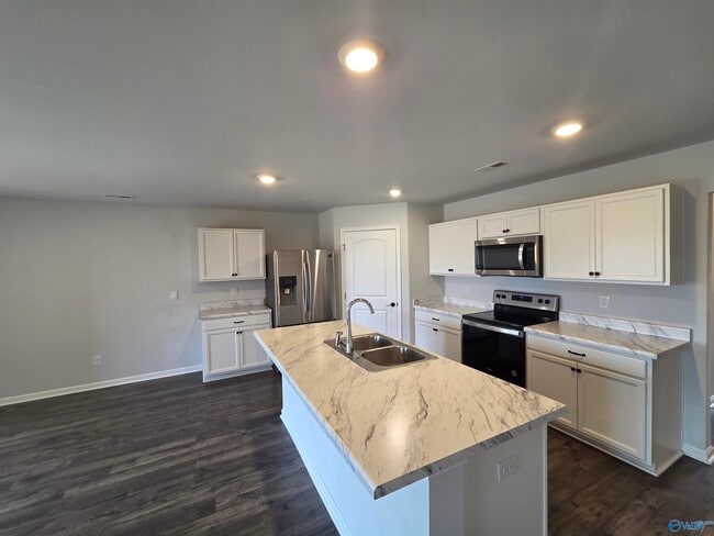 Building Photo - 147 Tobin Ln