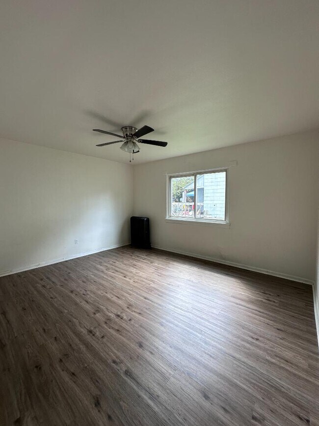 Foto del edificio - 153 Boland Ave