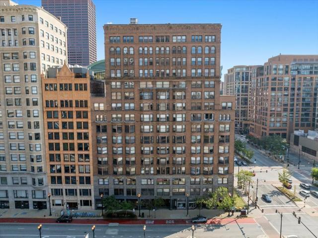 Foto del edificio - 3 bedroom in Chicago IL 60605