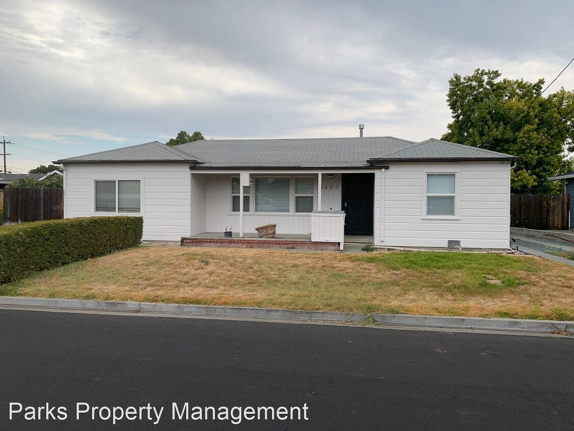 Primary Photo - 2 br, 1 bath House - 3607 Lolita Drive