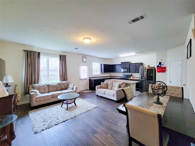 Foto del edificio - 17119 Sugar River