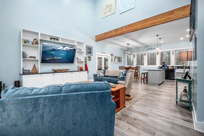 Foto del edificio - 1895 Wheeler Bridge Rd