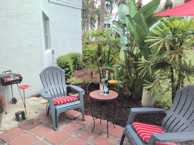 Foto del edificio - 2820 Citrus Lake Dr