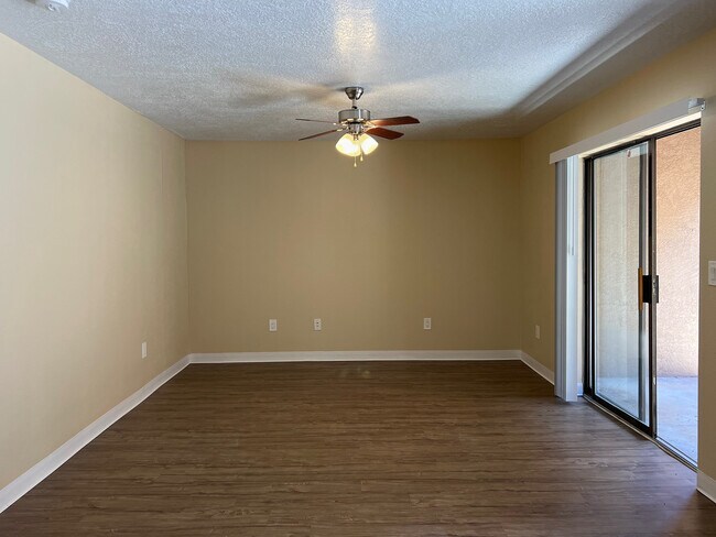 Foto del edificio - 1327 Ortiz Dr SE