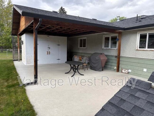 Building Photo - 2242 Stillingfleet Rd